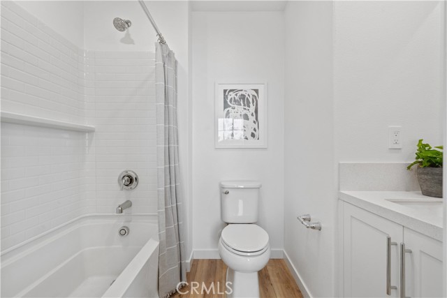 Detail Gallery Image 13 of 17 For 2392 Haley Point Dr #103,  Ventura,  CA 93003 - 2 Beds | 2/1 Baths