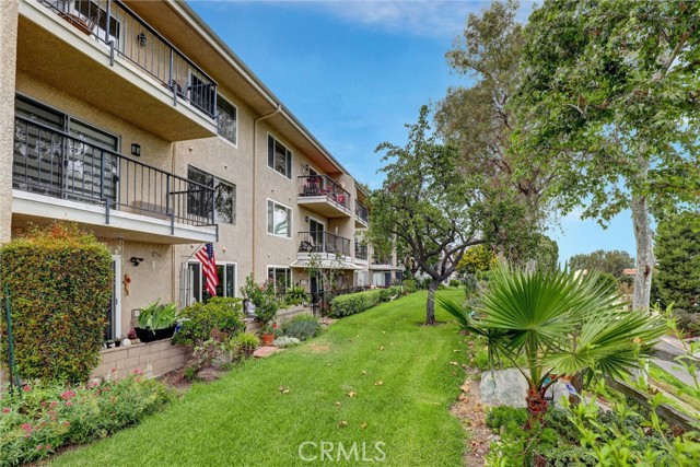 Detail Gallery Image 31 of 40 For 3364 Punta Alta 2d,  Laguna Woods,  CA 92637 - 2 Beds | 2 Baths