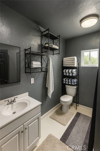 Detail Gallery Image 16 of 18 For 950 Knoll, San Bernardino,  CA 92408 - 2 Beds | 1 Baths