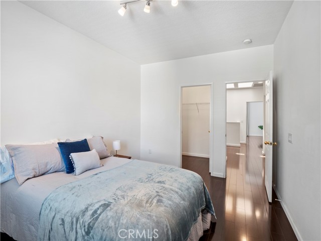 Detail Gallery Image 19 of 33 For 25403 Silver Crest Ct, Saugus,  CA 91350 - 3 Beds | 2/1 Baths