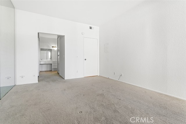 Detail Gallery Image 19 of 32 For 560 N. Brea Blvds. #21, Brea,  CA 92821 - 2 Beds | 2 Baths