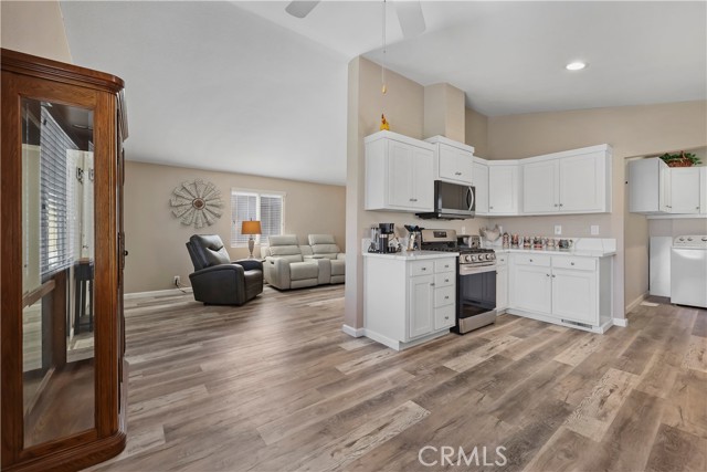 Detail Gallery Image 15 of 35 For 655 E Main #29,  San Jacinto,  CA 92583 - 3 Beds | 2 Baths