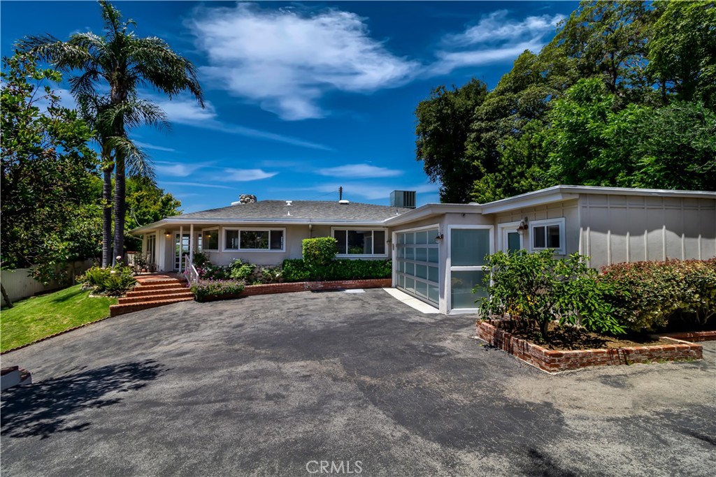 3546 Berry Drive
