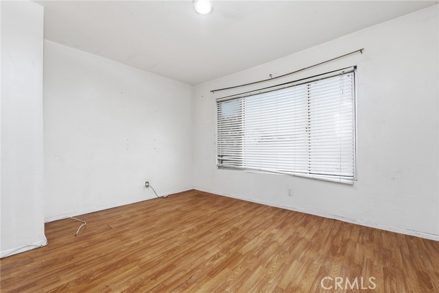 Detail Gallery Image 13 of 28 For 330 N Howard St #108,  Glendale,  CA 91206 - 2 Beds | 2 Baths