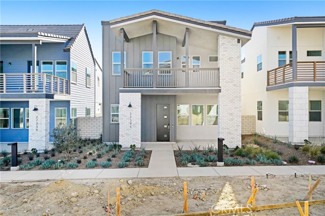 27345 Creekwood Lane, Valencia CA: https://media.crmls.org/medias/957cdf1d-3192-447b-a404-66b018fa8651.jpg