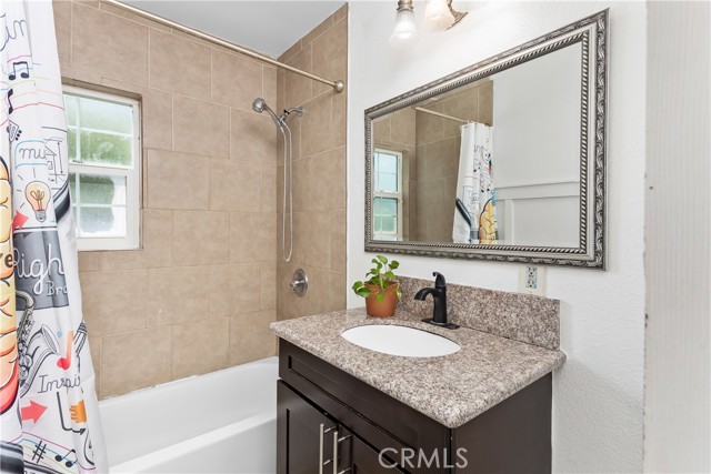 Detail Gallery Image 10 of 22 For 1632 N Lugo Ave, San Bernardino,  CA 92404 - 3 Beds | 1 Baths