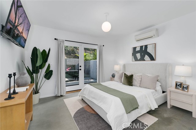 4676 Arriba Drive, Tarzana CA: https://media.crmls.org/medias/957da1bb-e129-4c88-824f-9a43456a372a.jpg