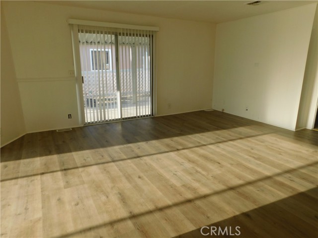 2230 Lake Park Drive, San Jacinto CA: https://media.crmls.org/medias/957db9fc-7259-4838-8ed8-60d2ba48a1ed.jpg