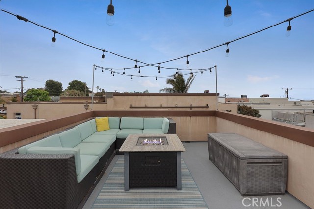 2025 Prospect Avenue, Hermosa Beach CA: https://media.crmls.org/medias/957deccd-f226-4194-9936-01c9315d34bc.jpg