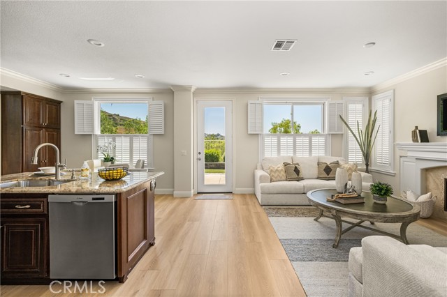 14 Celonova Place, Lake Forest CA: https://media.crmls.org/medias/957dee9f-3ccd-4fdb-893f-34f73d287673.jpg