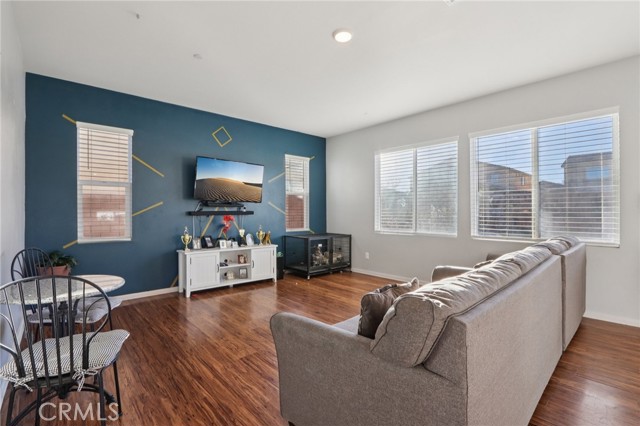 Detail Gallery Image 6 of 46 For 12960 Leawood St, Victorville,  CA 92392 - 4 Beds | 3 Baths