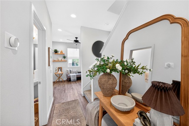 Detail Gallery Image 9 of 23 For 390 N Bellarose Way, Anaheim,  CA 92805 - 3 Beds | 2/1 Baths