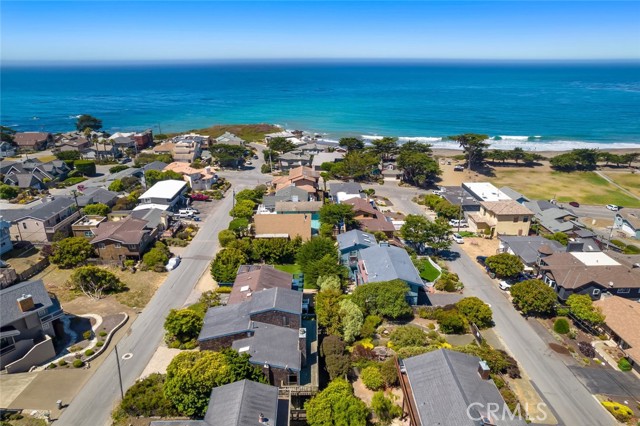 373 Bristol Street, Cambria CA: https://media.crmls.org/medias/957ec98b-e1e5-4291-a6a0-6b9b07d9bfed.jpg