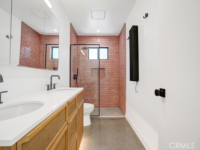 31641 3rd Avenue, Laguna Beach CA: https://media.crmls.org/medias/957ef41c-ce2e-4a6a-98d2-d169574b6406.jpg