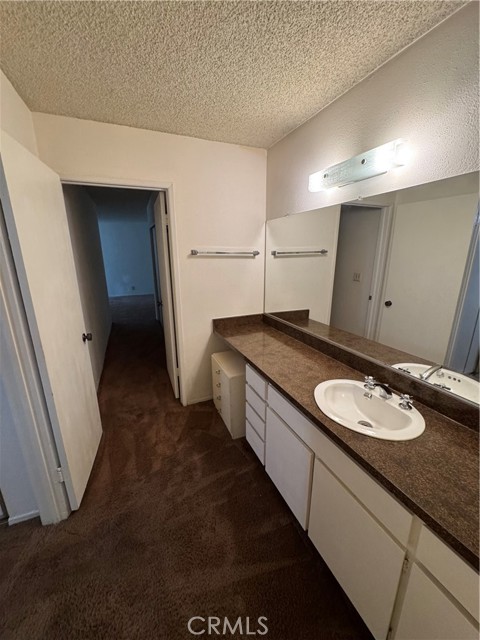 Detail Gallery Image 14 of 27 For 8535 W West Knoll #202,  West Hollywood,  CA 90069 - 2 Beds | 2 Baths