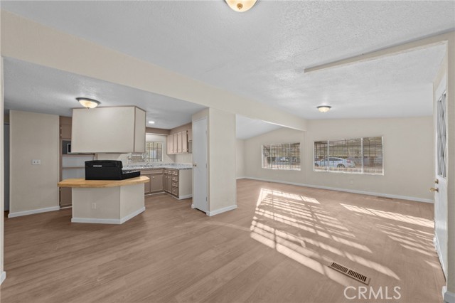 Detail Gallery Image 9 of 31 For 542 Castille, Hemet,  CA 92543 - 2 Beds | 2 Baths