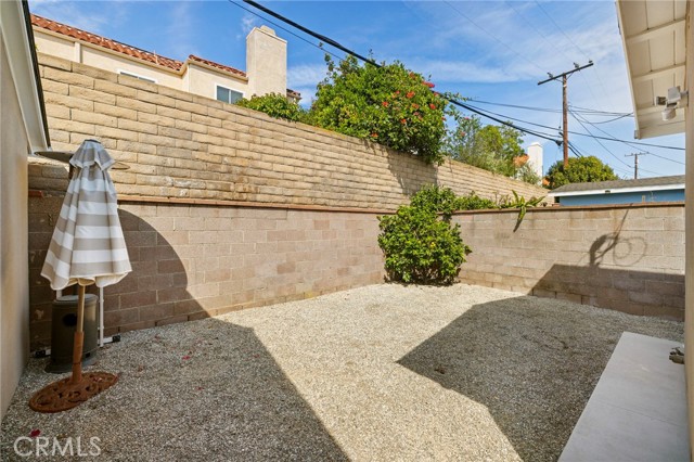 Detail Gallery Image 31 of 38 For 4757 Darien, Torrance,  CA 90503 - 4 Beds | 2 Baths