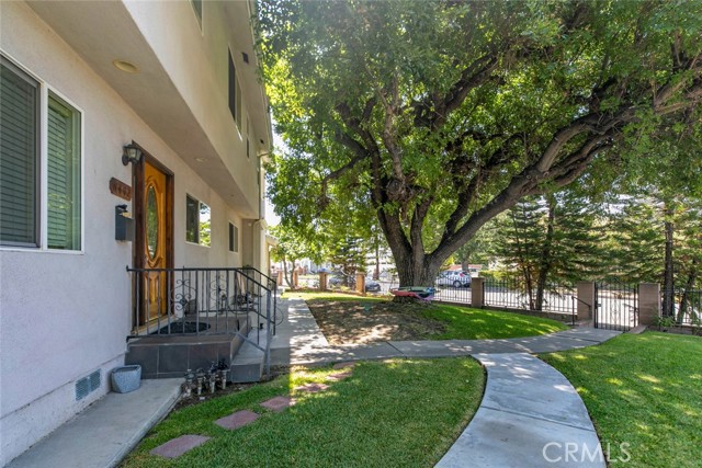 Detail Gallery Image 3 of 37 For 6602 Charlesworth Ave, North Hollywood,  CA 91606 - 3 Beds | 2 Baths