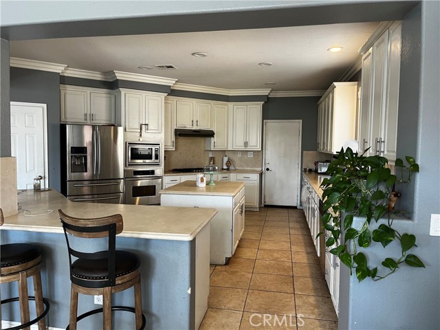 1125 Yasment Street, Corona, CA, 92879 1125 Yasment Street, Corona, CA, 92879