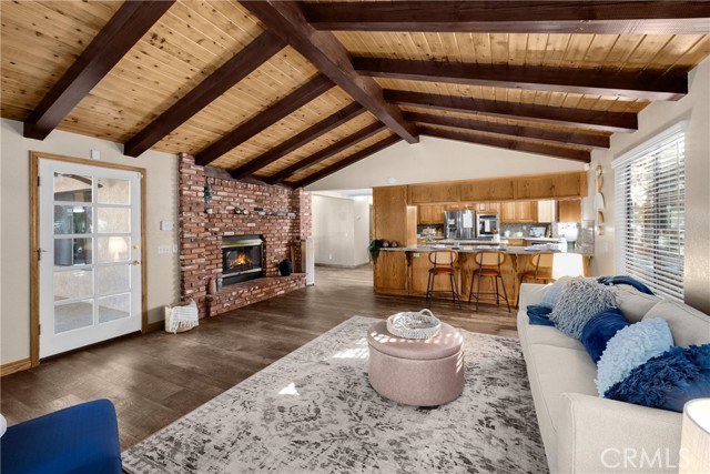 37308 Ironwood Drive, Yucaipa CA: https://media.crmls.org/medias/9581806b-eb4e-422d-9149-a1080772968c.jpg