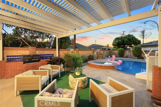 11315 Groveside Avenue, Whittier CA: https://media.crmls.org/medias/9581916b-760c-4162-9058-e015fd807e67.jpg