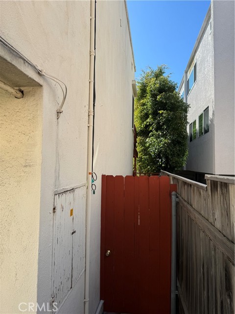 Detail Gallery Image 12 of 29 For 1125 19th St, Santa Monica,  CA 90403 - – Beds | – Baths