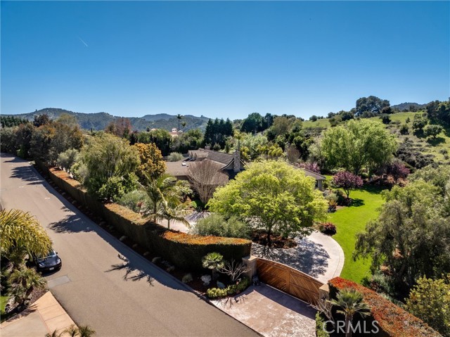 6775 Avila Valley Drive, Avila Beach CA: https://media.crmls.org/medias/958213f4-7c2e-47a2-96d8-cadba7dfeae7.jpg