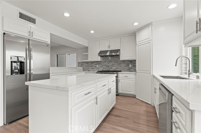 Detail Gallery Image 6 of 55 For 6216 Ellenview Ave, West Hills,  CA 91307 - 5 Beds | 2/1 Baths