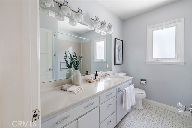 Detail Gallery Image 46 of 62 For 2209 Faymont Ave, Manhattan Beach,  CA 90266 - 4 Beds | 2/1 Baths