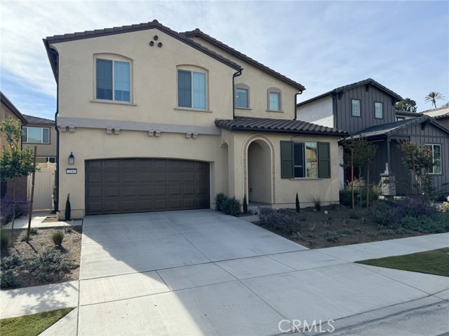 Detail Gallery Image 1 of 39 For 2243 Yuzu St, Corona,  CA 92883 - 5 Beds | 3/1 Baths