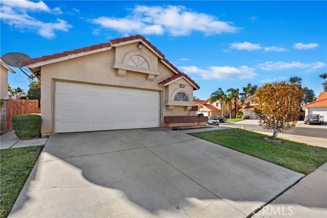 Image 2 for 15333 Lantern Ln, Fontana, CA 92336