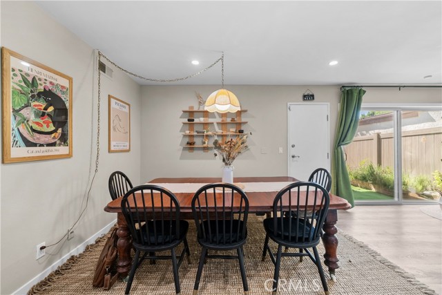 Detail Gallery Image 17 of 45 For 10214 Larwin Ave #3,  Chatsworth,  CA 91311 - 4 Beds | 3 Baths