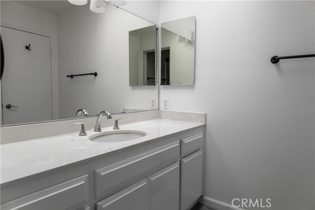 210 The Village, Redondo Beach, California 90277, 2 Bedrooms Bedrooms, 0 ,2 BathroomsBathrooms,Residential,For Sale,The Village,0,DW26180621