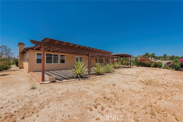 16767 Eagle Peak Road, Riverside CA: https://media.crmls.org/medias/9584a05d-63ab-4205-bd67-50b2048d2317.jpg
