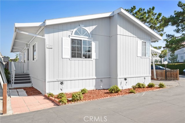 MLS# CV22204300