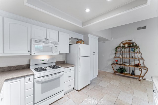 Detail Gallery Image 11 of 28 For 2606 N Tustin Ave, Santa Ana,  CA 92705 - 2 Beds | 2 Baths