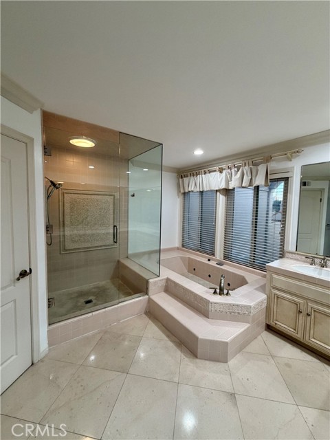 Detail Gallery Image 25 of 29 For 6121 Greenbrier, Huntington Beach,  CA 92648 - 3 Beds | 2/1 Baths