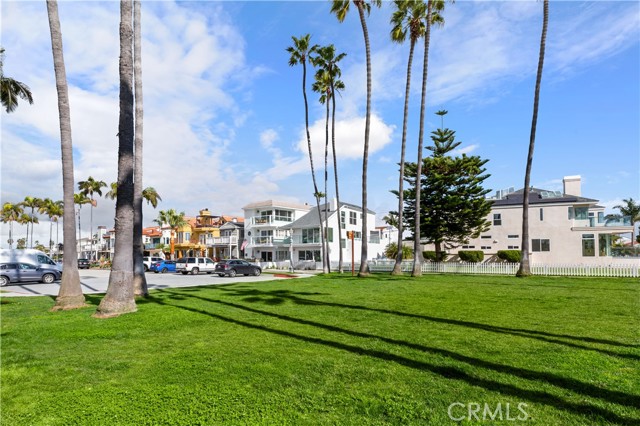 24 The Colonnade, Long Beach, California 90803, 3 Bedrooms Bedrooms, ,1 BathroomBathrooms,Single Family Residence,For Sale,The Colonnade,OC24028713
