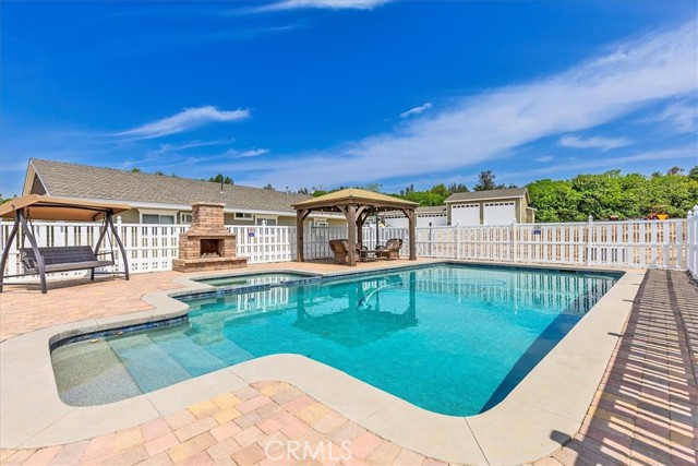 30026 Santiago Road, Temecula CA: https://media.crmls.org/medias/95867440-919d-4528-b622-b923c483810e.jpg
