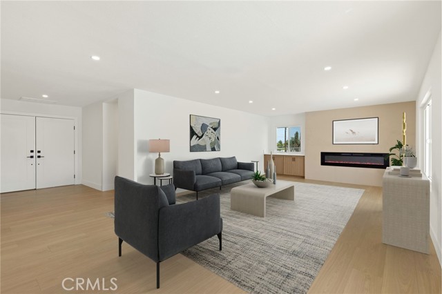 Image 15 of 59 For 645 Lyon Avenue