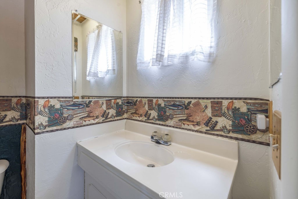 https://media.crmls.org/medias/958848e9-0938-4fd6-8c0a-2cfb494ab891.jpg?preset=X-Large