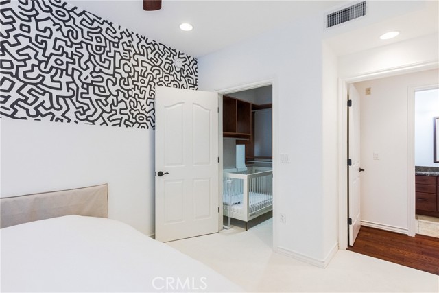 Detail Gallery Image 18 of 26 For 432 S Willaman Dr #104,  Los Angeles,  CA 90048 - 2 Beds | 2 Baths