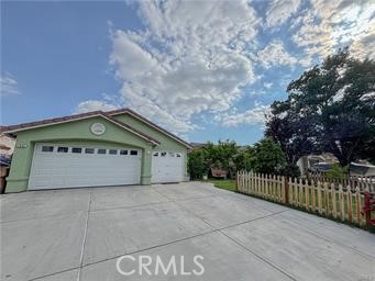 2901 Flint Hills Drive, Bakersfield CA: https://media.crmls.org/medias/9589fca3-86f6-4a28-bfb0-277bdbcd0efa.jpg