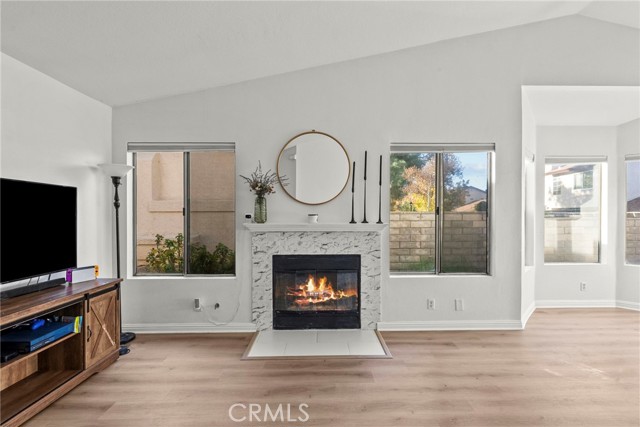 Detail Gallery Image 4 of 21 For 28325 Seco Canyon #365,  Saugus,  CA 91390 - 3 Beds | 2 Baths