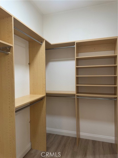26480 Valley Oak Lane, Valencia CA: https://media.crmls.org/medias/958adf4b-4a41-421e-aeca-ead2dce63211.jpg