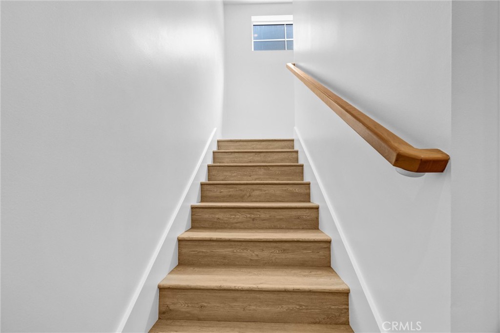 https://media.crmls.org/medias/958b55ae-a7d5-42ab-837d-a01f52f86414.jpg?preset=X-Large