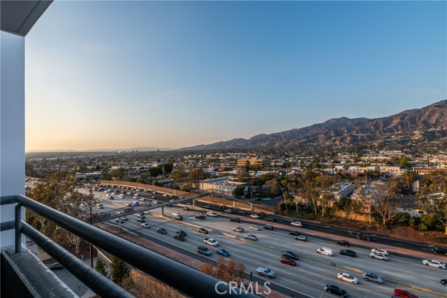 Detail Gallery Image 35 of 57 For 343 Pioneer Dr #504,  Glendale,  CA 91203 - 3 Beds | 2 Baths