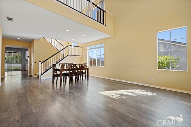 Detail Gallery Image 8 of 68 For 31205 Cherry Dr, Castaic,  CA 91384 - 5 Beds | 3 Baths