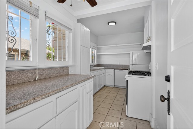 Detail Gallery Image 27 of 43 For 521 Olive Ave, Long Beach,  CA 90802 - – Beds | – Baths