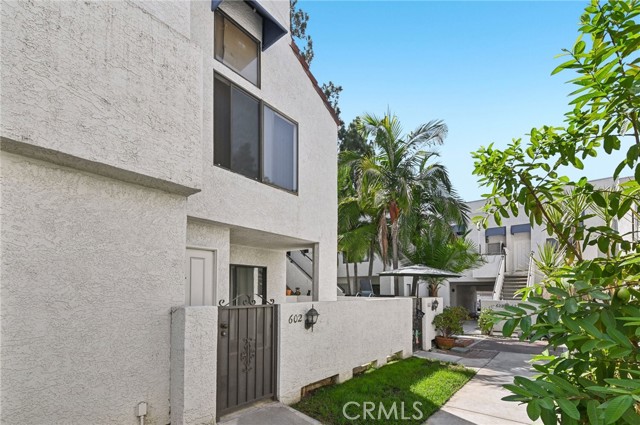 602 Park Shadow Court, Baldwin Park CA: https://media.crmls.org/medias/958caac7-3a40-4a1a-ad20-6ece5091787d.jpg